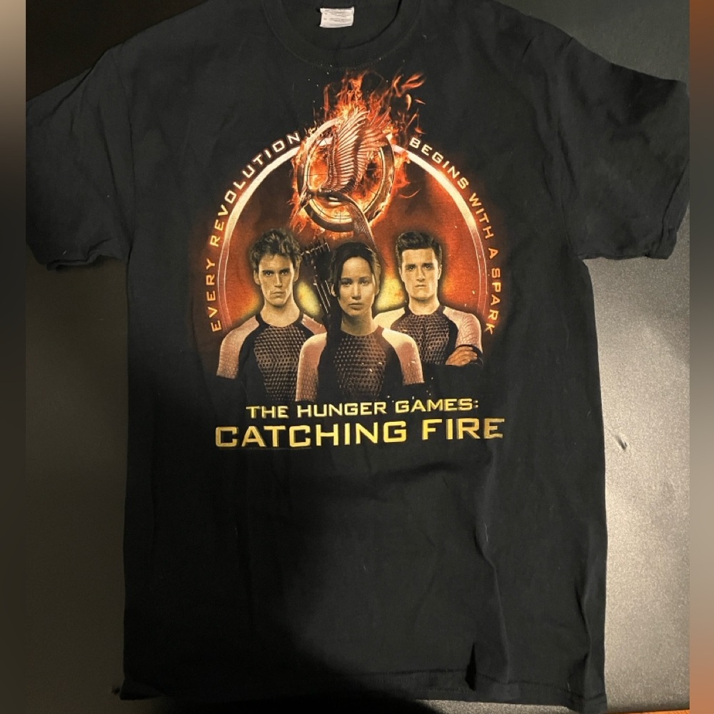 The Hunger Games Catching Fire Black T-Shirt medium